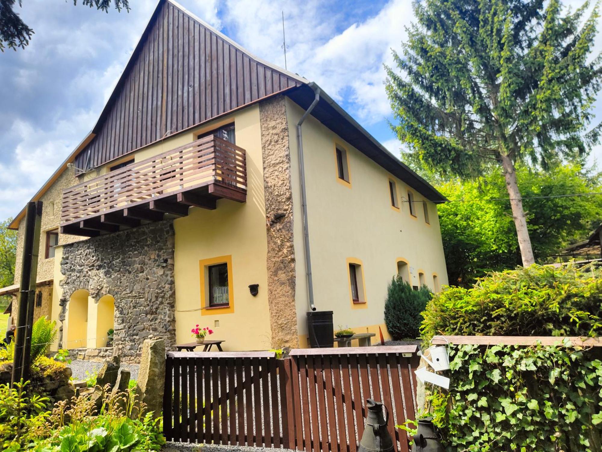 特夫日住宿加早餐旅馆 Velká Bukovina 外观 照片